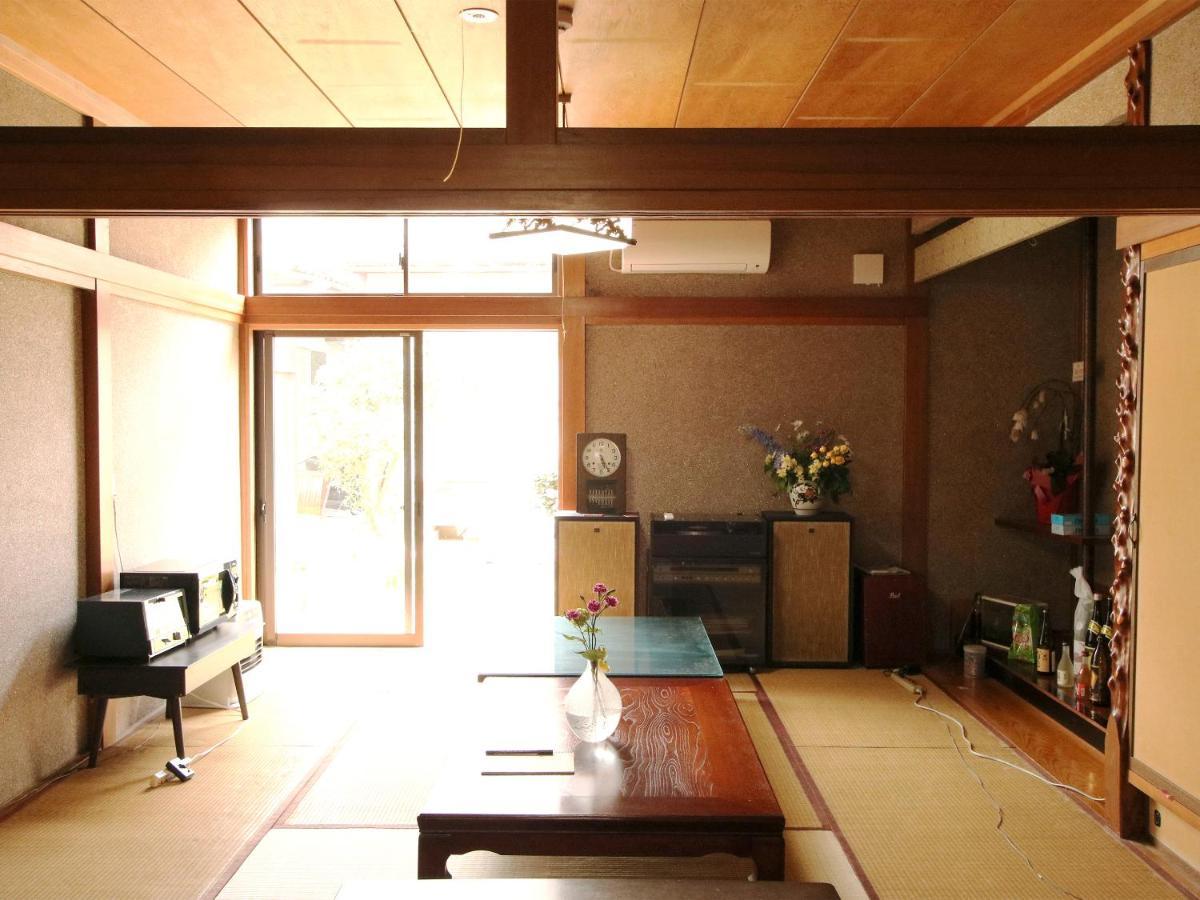 Guesthouse Karikakko Ogi Bagian luar foto